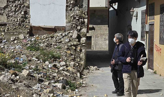Japonlar'dan depremin yıktığı kentlere akademik destek