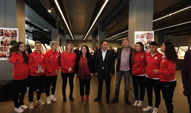 Kadın ve spor konulu sergide ALG Spor'a yoğun ilgi