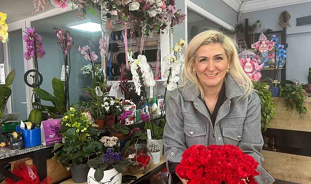 Kadınlara bir hediye vermek isteyenlerin tercihi çiçek oldu