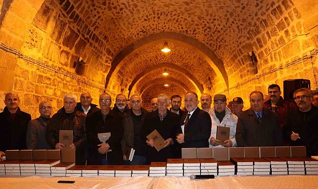 Kahramanmaraş'ta "Afşinli Şairler ve Ozanlar Antolojisi" Eshab-ı Kehf'te tanıtıldı