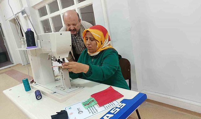 Kahramanmaraş'ta üretilen ayakkabılara kadın eli değecek