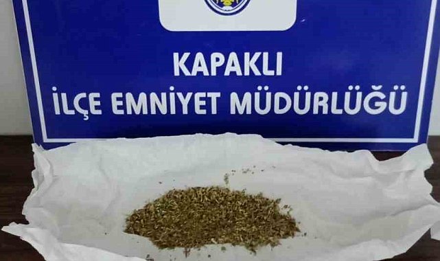 Kapaklı'da kıraathane önünde uyuşturucu ele geçirildi