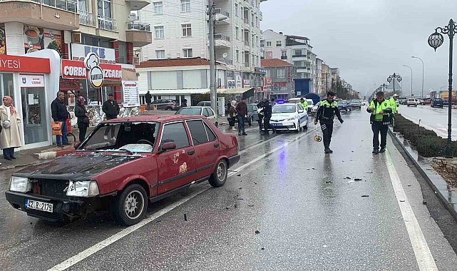 Karaman'da otomobilin çarptığı yaşlı çift yaralandı
