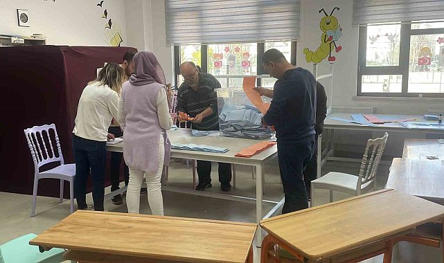 Kırklareli'nde oy sayma işlemi devam ediyor