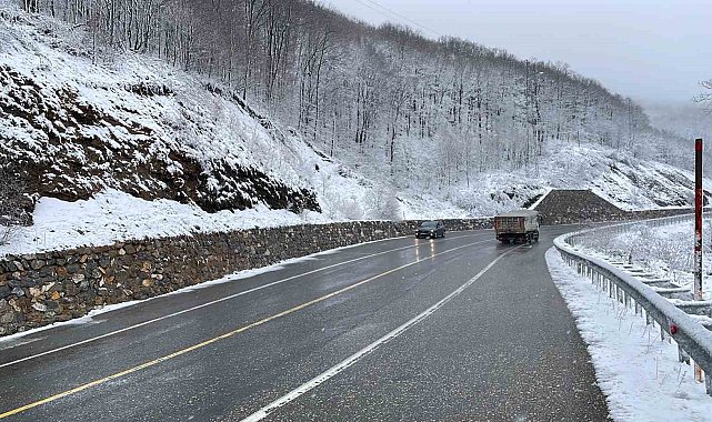 Kırklareli'nin yüksek kesimlerinde kar etkili oldu