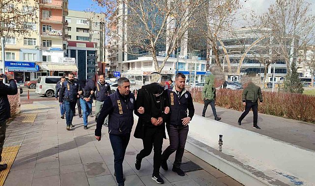 Kırşehir'de sahte 'Forex çetesi' çökertildi