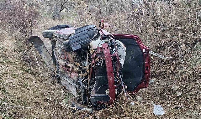 Kontrolden çıkan otomobil dere yatağına uçtu: 4 yaralı