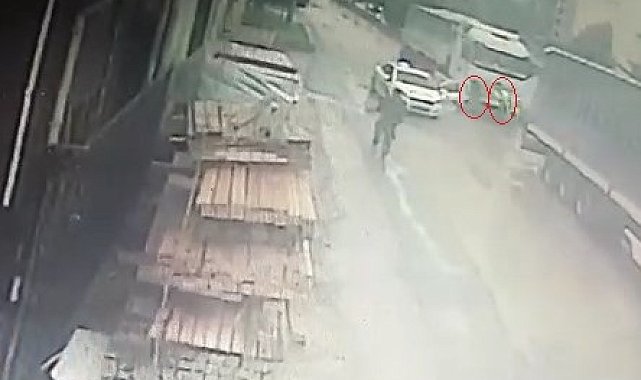 Kovalamaca arbedeyle bitti: Polisin parmağı kırıldı