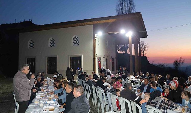 Köylüler iftarını Şehitlikte Başkan Güler'le birlikte açtı