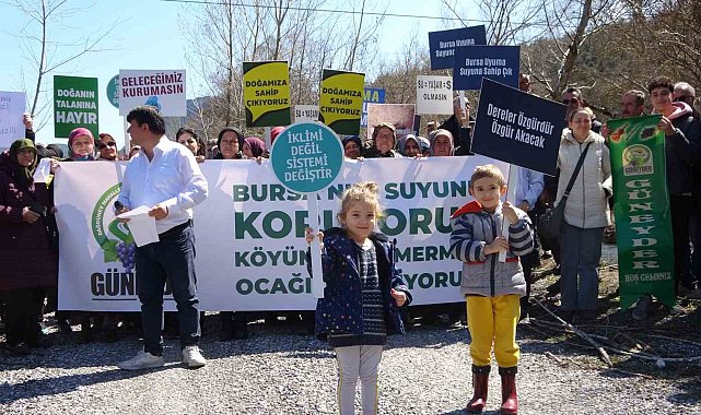 Köylüler Kocasu Deresi'ni tehdit eden mermer ocağı için eylem yaptılar