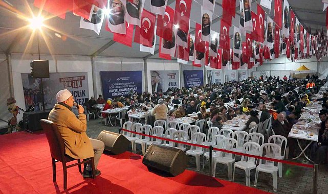 Küçükçekmece'de iftar çadırlarına yoğun ilgi