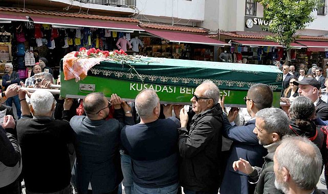 Kuşadalı turizmci son yolculuğuna uğurlandı