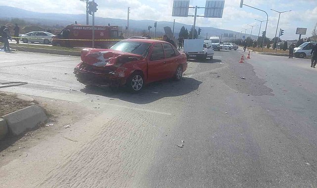 Kütahya Gediz'de trafik kazası: 3 ölü, 2 yaralı