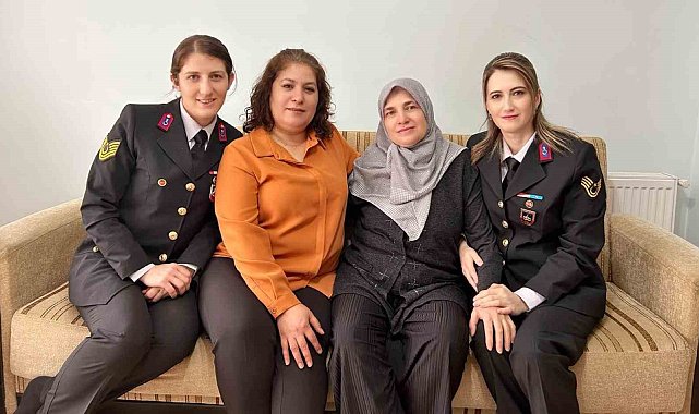 Kütahya İl Jandarmadan şehit Uzman Çavuş Uyanık'ın ailesine ziyaret