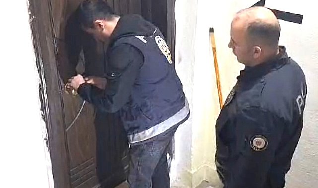 Kütahya'da kumar oynatılan ve narkotik madde bulunan 2 kıraathane ile 1 dernek 30 gün süreyle kapatıldı