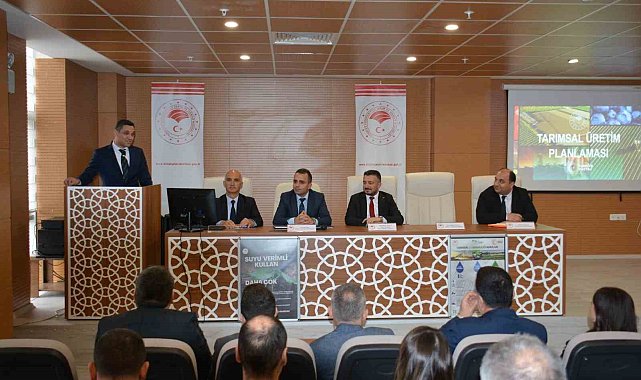 Kütahya'da tarım sektörü tarımsal üretimin planlaması hakkında bilgilendirildi