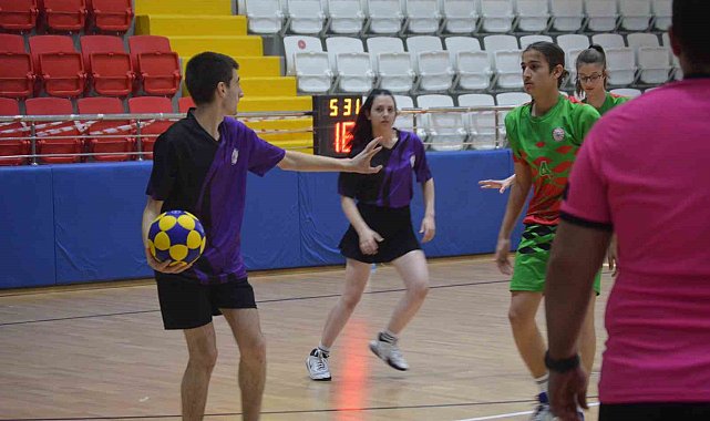 Kütahya'nın Tavşanlı ilçesinde korfbol turnuvası yapıldı