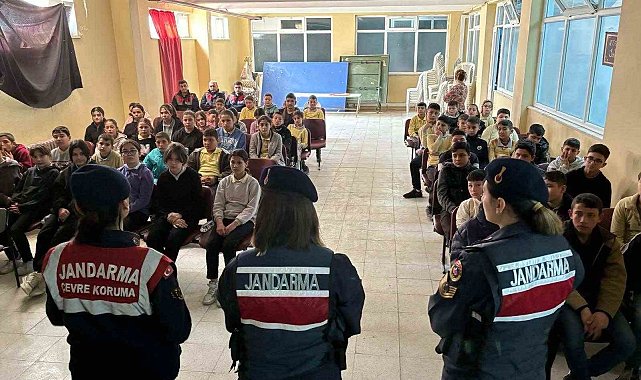 Kuyucak'ta jandarmadan öğrencilere bilgilendirme