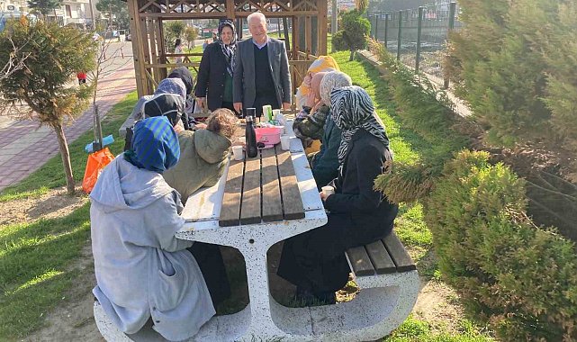 Lapseki Belediye Başkanı Eyüp Yılmaz, seçim çalışmalarına devam ediyor