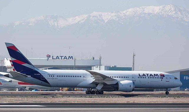 LATAM Havayolları'na ait uçaktaki teknik sorun nedeniyle 50 kişi yaralandı