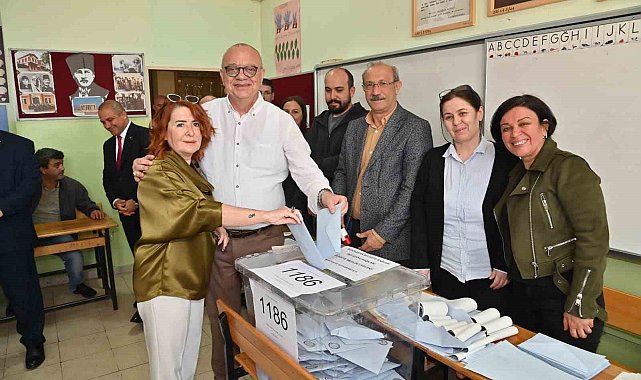 Manisalı siyasiler sandık başına gitti