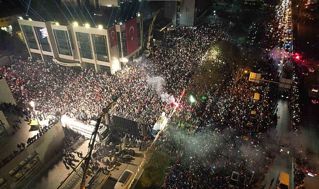 Mansur Yavaş: "Bu seçimin kaybedeni; siyasi hayatını müfteri olarak tamamlayan Turgut Altınok'tur"