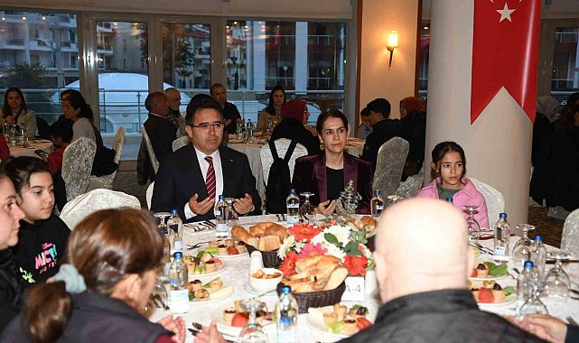 Marmaris Kaymakamlığı öksüz ve yetimleri unutmadı