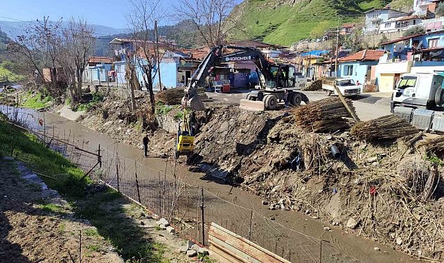 MASKİ, Salihli'deki dereyi temizledi