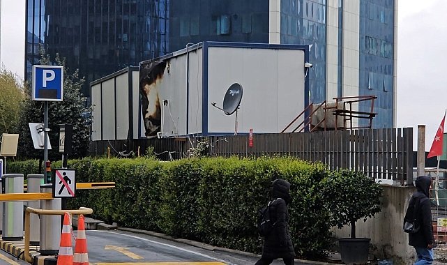 Maslak'ta işçilerin kaldığı konteynerde yangın