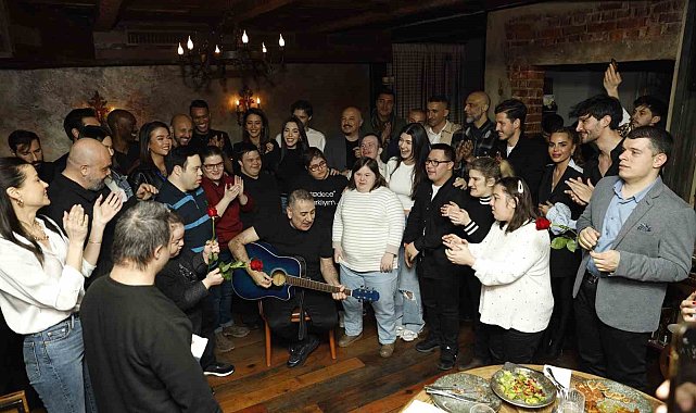 Mehmet Topal, down sendromlular için verdiği iftarda sanat ve spor dünyasını buluşturdu
