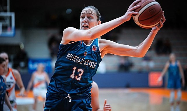Melikgazi Kayseri'de sayı kraliçesi Aaryn Ellenberg oldu