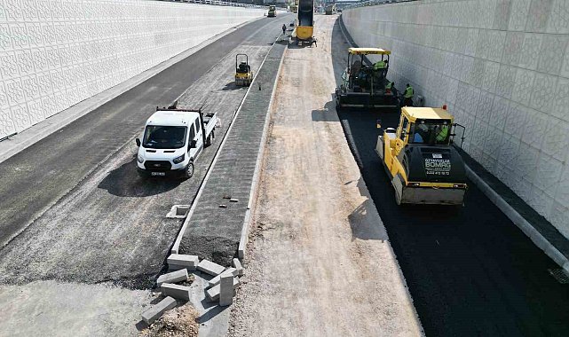 Menemen'de açılış yağmuru: Peş peşe açılışlar
