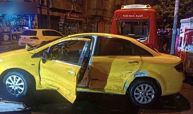 Mersin'de zincirleme kazada 2 kişi yaralandı