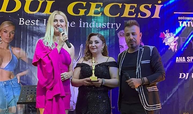 Mesleğin Enleri En Başarılı Türban Tasarımcısını Seçti