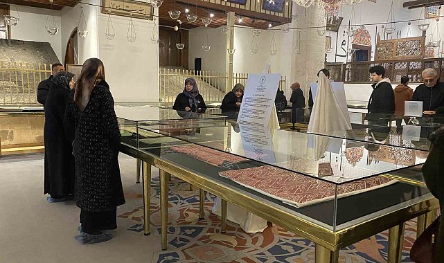 Mevlana Müzesi'ndeki Sakal-ı Şerif tekrar ziyarete açıldı