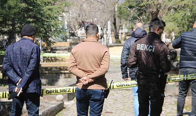 Mezarlıkta 4 aylık cenin bulundu