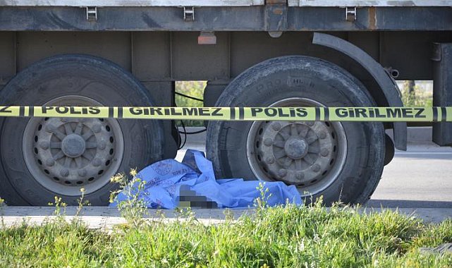 Mezarlıktaki ağaçları sulayıp evine dönerken tırın altında kaldı