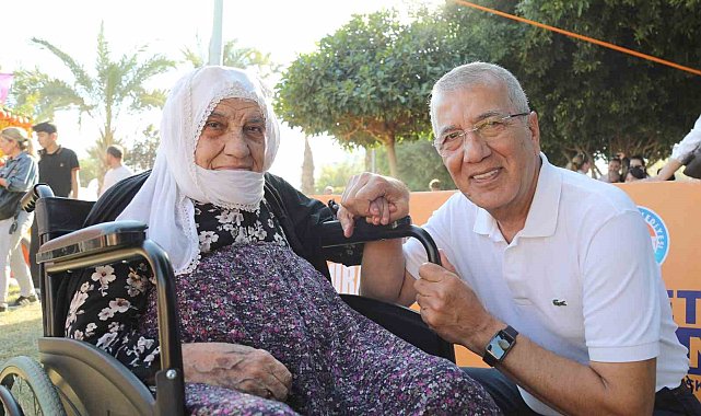 Mezitli Belediyesinden emeklilere ayda 500 lira destek