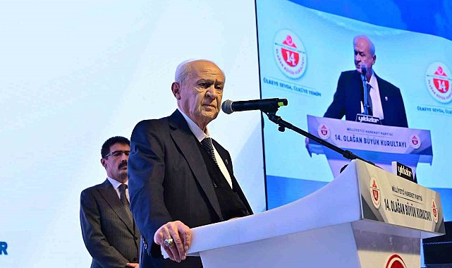 MHP Genel Başkanı Devlet Bahçeli'den Erdoğan'a: "Ayrılamazsın, Türk milletini yalnız bırakamazsın. Cumhur İttifakı olarak yanındayız, beraberindeyiz"