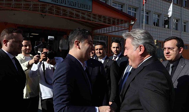 MHP'li Özdemir, Kayseri'de oyunu kullandı