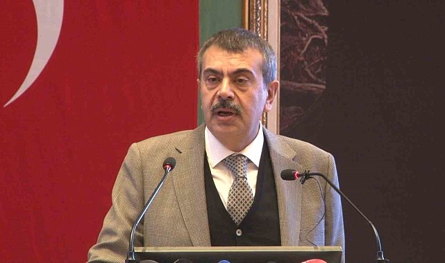 Milli Eğitim Bakanı Tekin: "Eğitim sistemi ve öğretmenler gibi konularda dışarıdan ahkam kesmek kolay"