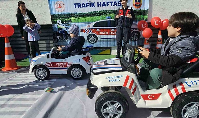 Minik öğrenciler jandarmayı yakından tanıyor