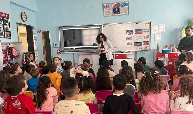 Minik öğrencilere ağız ve diş sağlığı eğitimi