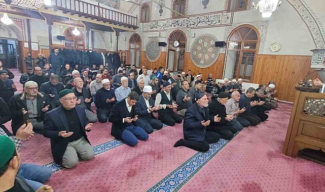 Müftü İmamoğlu, iftarını öğrencilerle açtı