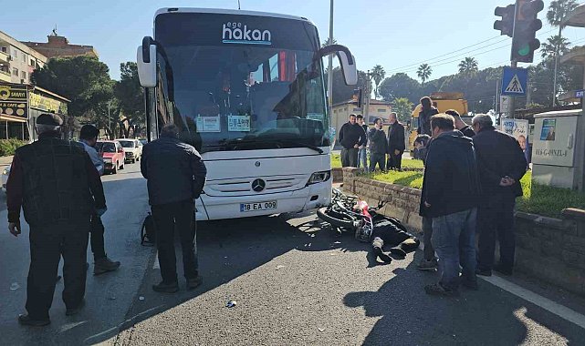 Nazilli'de otobüs motosiklete çarptı: 1 ölü