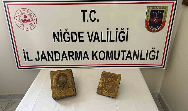 Niğde&#039;de 200 bin dolarlık tarihi el yazması kitapla yakalandı