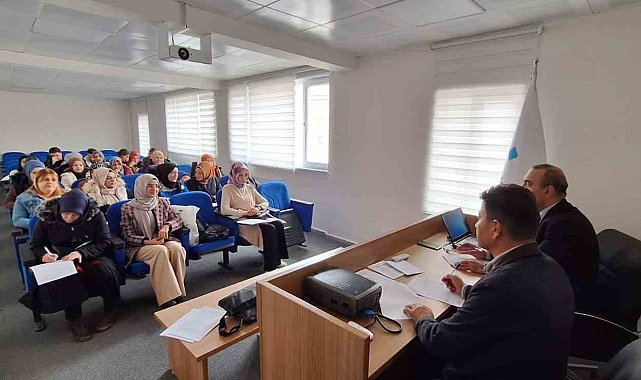 Niğde'de İş Başı Eğitim Programı'ndan eğitim alan 30 kişi işine kavuştu