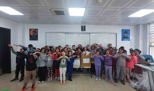 Niğde'de öğrencilerden Ramazan yardımı