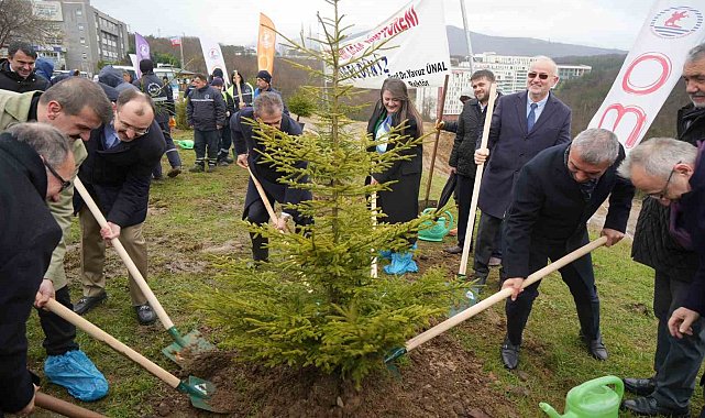 OMÜ'den ağaçlandırma seferberliği: Bin 200 fidan toprakla buluşacak