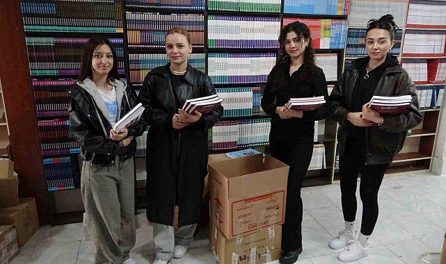 Örnek dayanışma...Hataylı depremzede öğrencilere test ve deneme kitabı desteği